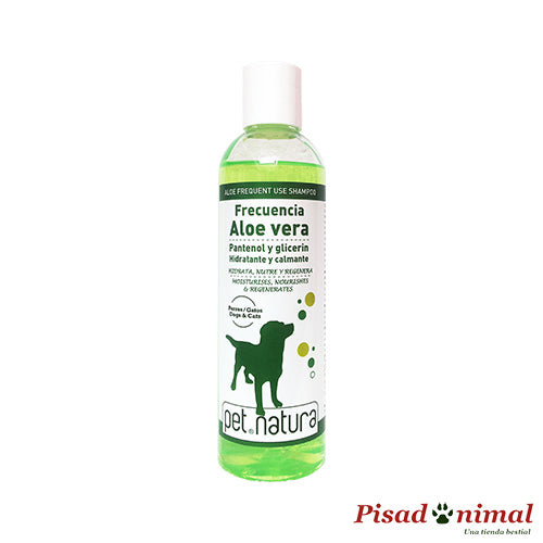 Champú Aloe Vera PetNatura frecuencia para perros y gatos